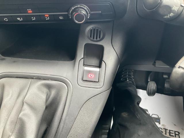 2019 Peugeot Partner 1000 1.5 Bluehdi 100 Professional Van (NX69XXN) Image 26