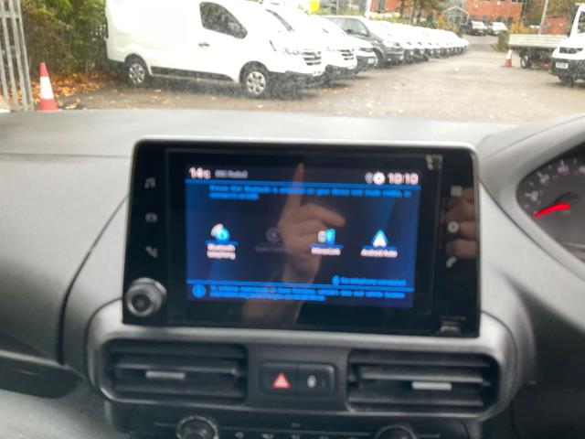 2019 Peugeot Partner 1000 1.5 Bluehdi 100 Professional Van (NX69XXV) Image 22