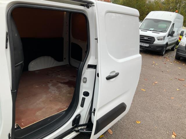 2019 Peugeot Partner 1000 1.5 Bluehdi 100 Professional Van (NX69XXV) Image 8