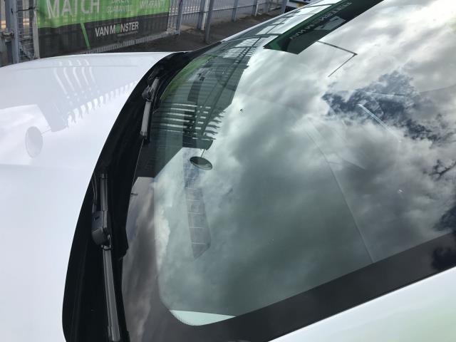2019 Peugeot Partner L1 1000 1.5BLUE HDI 100PS PROFESSIONAL EURO 6 (NX69XZP) Image 31