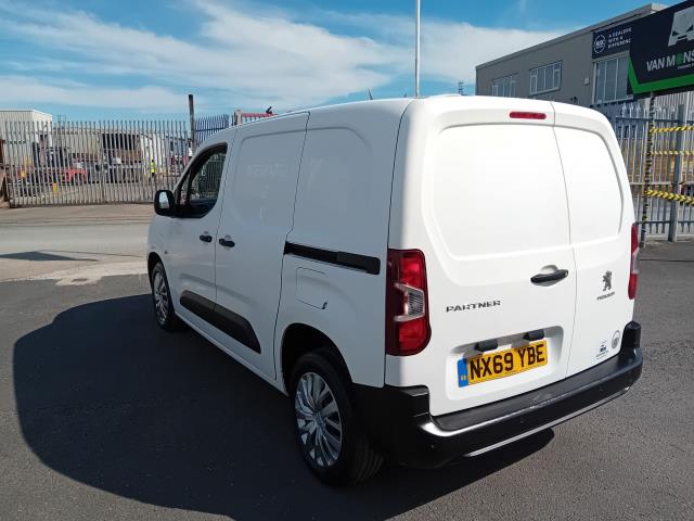 2019 Peugeot Partner L1 1000 1.5BLUE HDI 100PS PROFESSIONAL EURO 6 (NX69YBE) Image 5