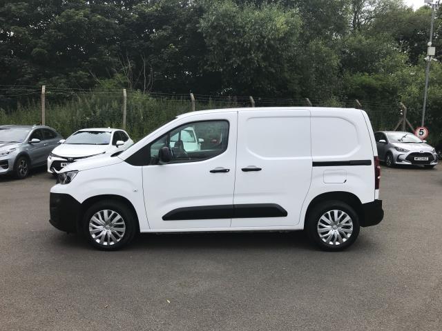 2019 Peugeot Partner 1000 1.5 BLUEHDI 100 PROFESSIONAL EURO 6 VAN (NX69YBF) Image 5