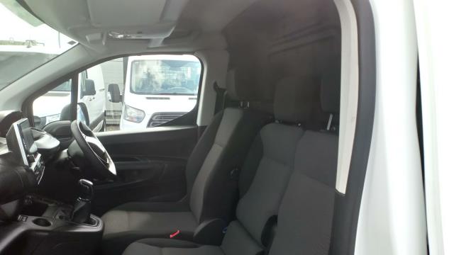2019 Peugeot Partner 1000 1.5 Bluehdi 100 Professional Van (NX69YBK) Image 14