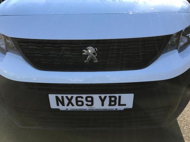 2019 Peugeot Partner 1000 1.5 Bluehdi 100 Professional Van (NX69YBL) Image 13