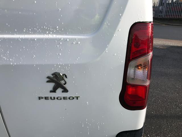 2019 Peugeot Partner 1000 1.5BLUE HDI 100PS PROFESSIONAL EURO 6 (NX69YHM) Thumbnail 28
