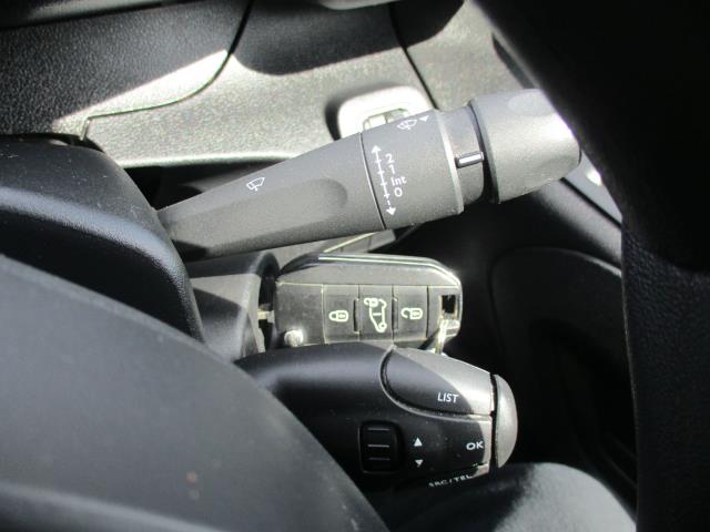 2019 Peugeot Partner 1000 1.5 Bluehdi 100 Professional Van (NX69YJH) Image 18