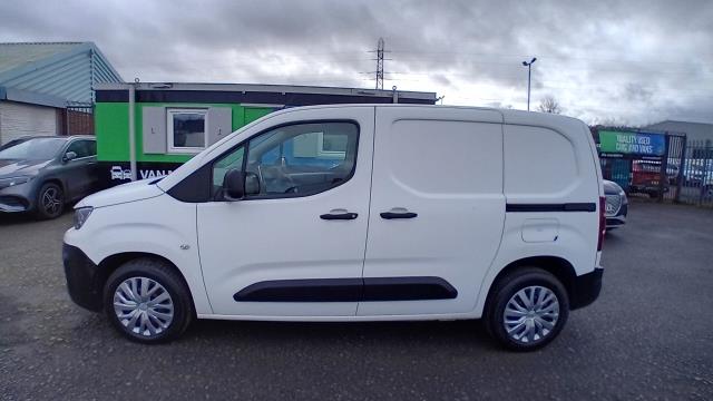 2019 Peugeot Partner 1000 1.5 Bluehdi 100 Professional Van (NX69YJY) Image 6