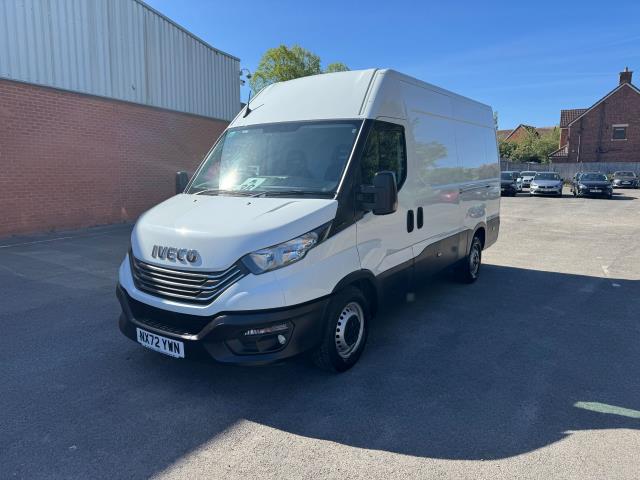 2022 Iveco Daily 2.3 High Roof Business Van 3520L Wb (NX72YWN) Image 4