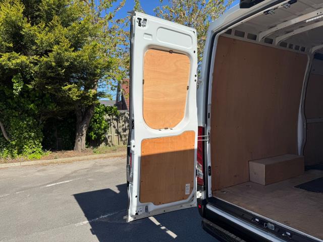 2022 Iveco Daily 2.3 High Roof Business Van 3520L Wb (NX72YWN) Image 55