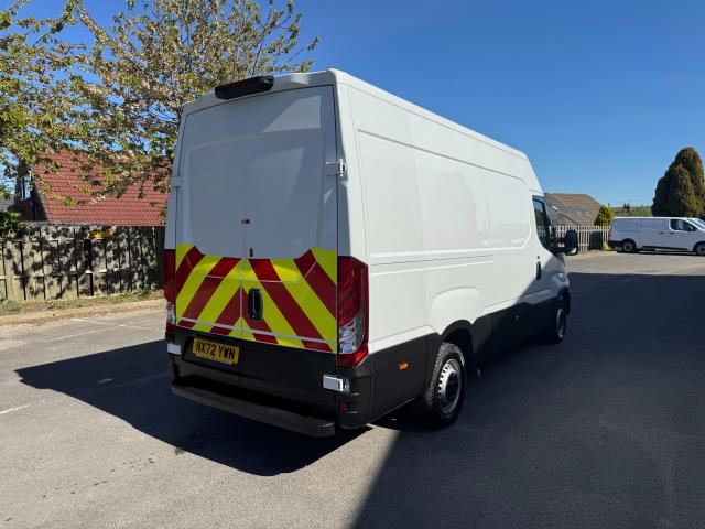 2022 Iveco Daily 2.3 High Roof Business Van 3520L Wb (NX72YWN) Image 9