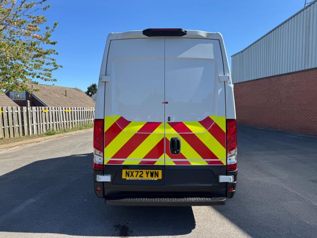 2022 Iveco Daily 2.3 High Roof Business Van 3520L Wb (NX72YWN) Image 8