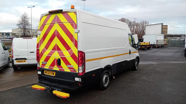 2022 Iveco Daily 2.3 High Roof Business Van 3520L Wb (NX72YXW) Image 9