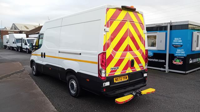 2022 Iveco Daily 2.3 High Roof Business Van 3520L Wb (NX72YXW) Image 7