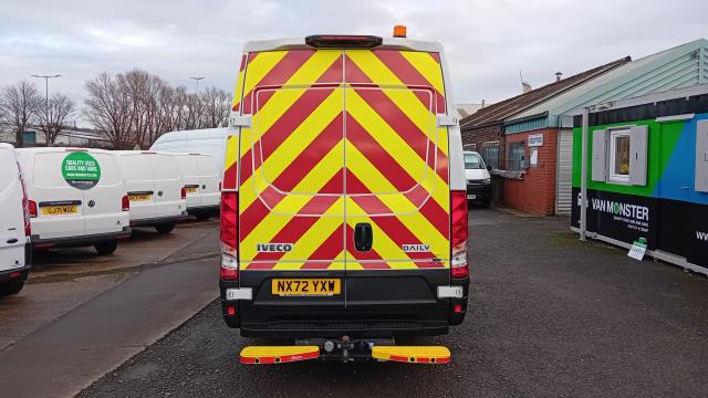 2022 Iveco Daily 2.3 High Roof Business Van 3520L Wb (NX72YXW) Image 8