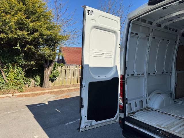2022 Iveco Daily 2.3 High Roof Business Van 3520L Wb (NX72YYN) Image 50