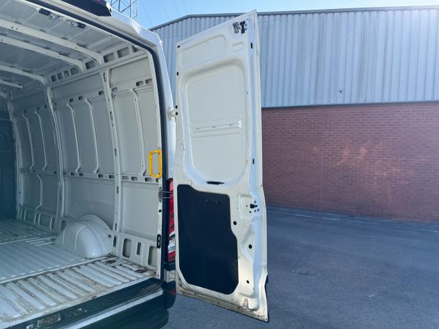 2022 Iveco Daily 2.3 High Roof Business Van 3520L Wb (NX72YYN) Image 51