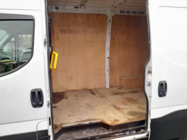 2022 Iveco Daily 35S14 2.3 HIGHROOF BUSINESS 3520L WB (NX72YZR) Image 27