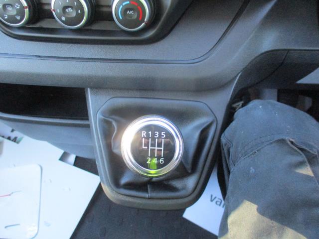 2024 Renault Trafic Ll30 Blue Dci 130 Advance  Crew Van (NX73TLY) Image 28