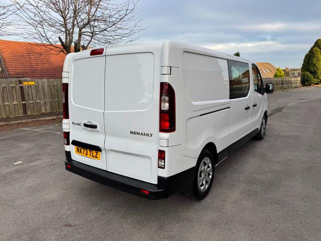 2024 Renault Trafic Ll30 Blue DCI 130 Advance Safety Crew Van (NX73TLZ) Image 9