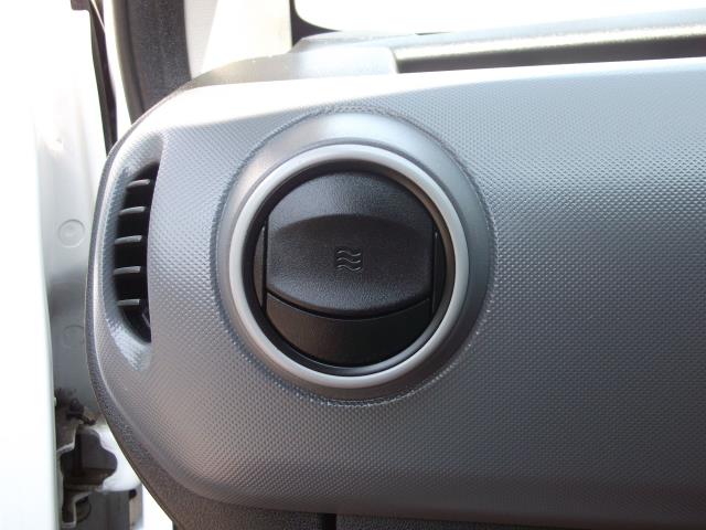 2018 Peugeot Partner 850 1.6 Bluehdi 100 Professional Van [Non Ss] Euro 6 *70 MPH SPEED RESTRICTED (NY18APF) Image 36