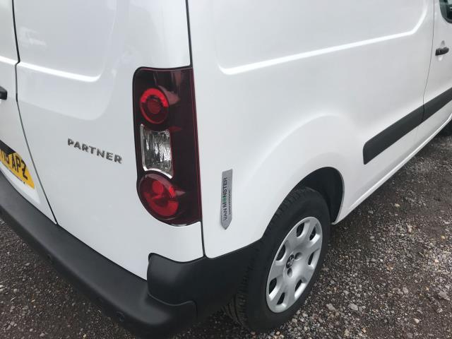 2018 Peugeot Partner 850 1.6 Bluehdi 100 Professional Van [Non Ss] EURO 6 (NY18APZ) Image 43