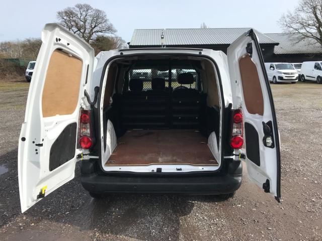 2018 Peugeot Partner 850 1.6 Bluehdi 100 Professional Van EURO 6 (NY18AUE) Image 11