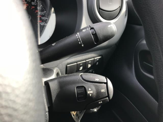2018 Peugeot Partner 850 1.6 Bluehdi 100 Professional Van EURO 6 (NY18AUE) Image 32