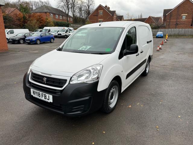 2018 Peugeot Partner L2 715 1.6 BLUE HDI 100PS CREW VAN (NY18FBJ) Image 3