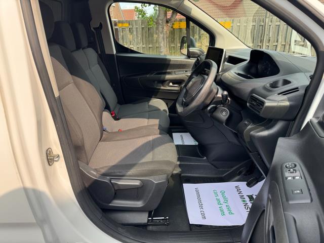 2019 Peugeot Partner 1000 1.5 Bluehdi 100 Professional Van (NY19EOZ) Image 15
