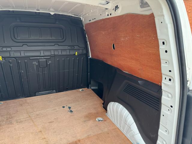 2019 Peugeot Partner 1000 1.5 Bluehdi 100 Professional Van (NY19EOZ) Image 46