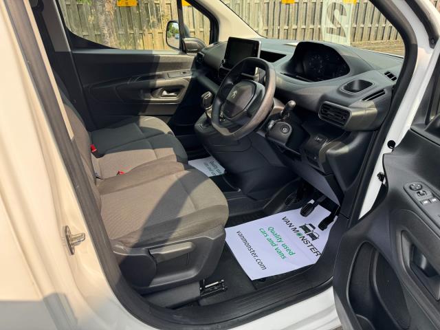 2019 Peugeot Partner 1000 1.5 Bluehdi 100 Professional Van (NY19EOZ) Image 13