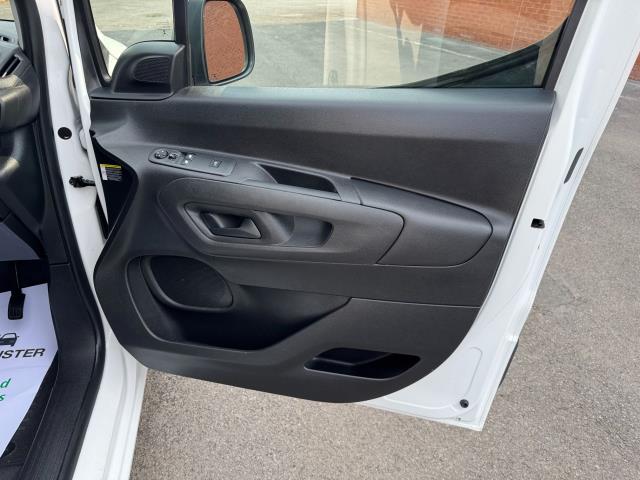 2019 Peugeot Partner 1000 1.5 Bluehdi 100 Professional Van (NY19EOZ) Image 18