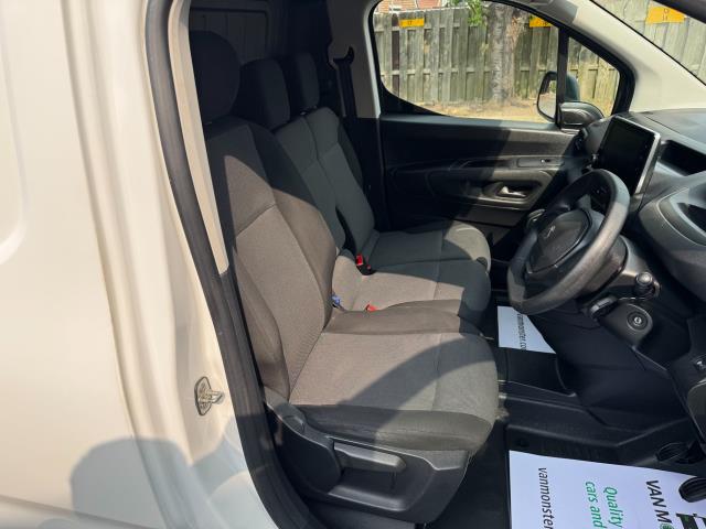 2019 Peugeot Partner 1000 1.5 Bluehdi 100 Professional Van (NY19EOZ) Image 16