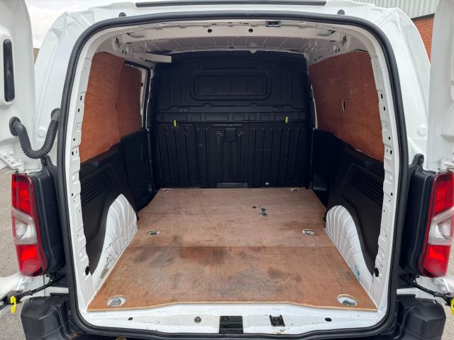 2019 Peugeot Partner 1000 1.5 Bluehdi 100 Professional Van (NY19EOZ) Image 43