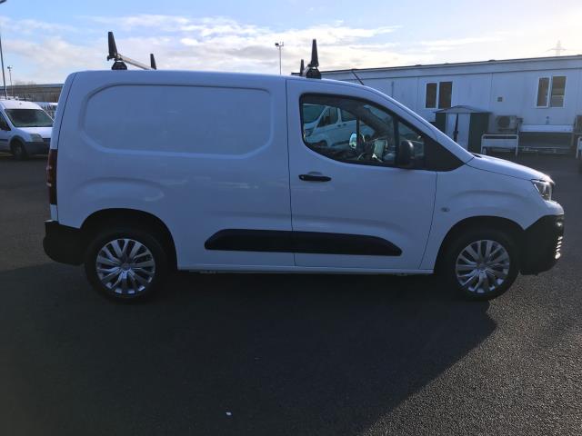 2019 Peugeot Partner 1000 1.5 Bluehdi 100 Professional Van (NY19GYH) Image 13