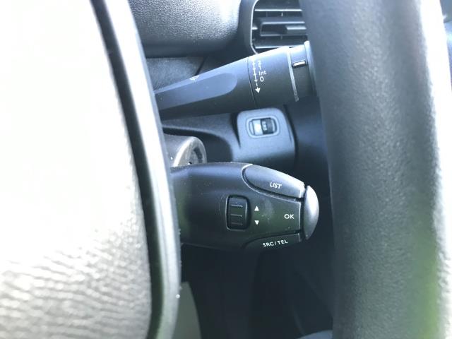 2019 Peugeot Partner 1000 1.5 Bluehdi 100 Professional Van (NY19GYH) Image 28