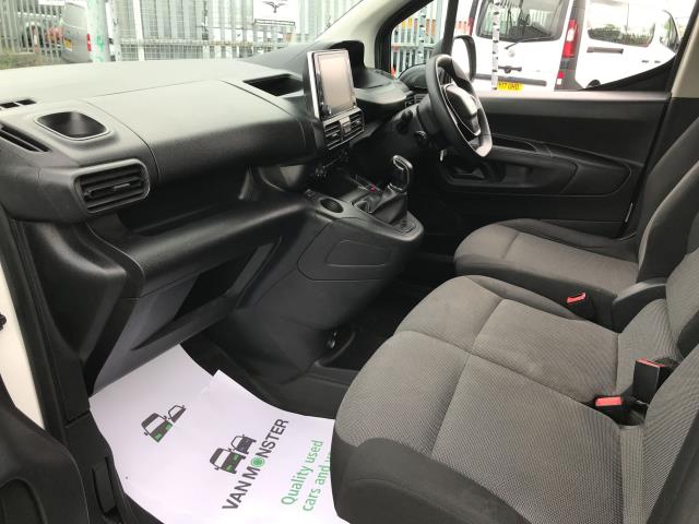 2019 Peugeot Partner L1 1000 1.5BLUE HDI 100PS PROFESSIONAL EURO 6 (NY19HPA) Image 22