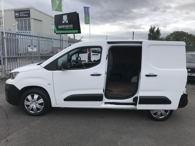 2019 Peugeot Partner L1 1000 1.5BLUE HDI 100PS PROFESSIONAL EURO 6 (NY19HPA) Image 10