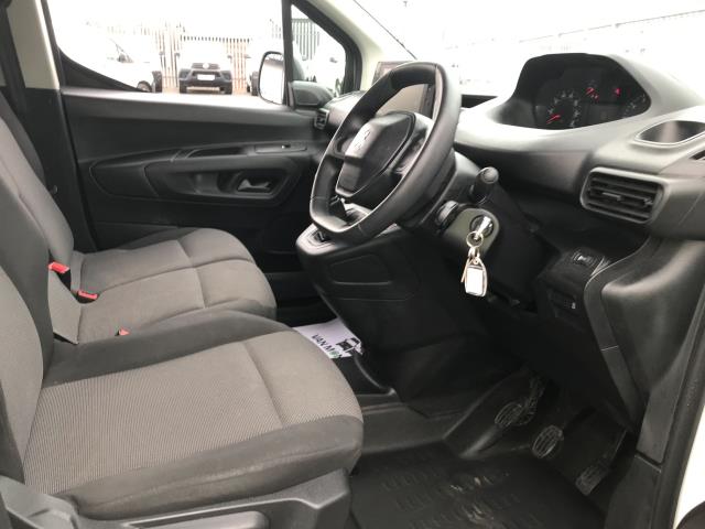 2019 Peugeot Partner L1 1000 1.5BLUE HDI 100PS PROFESSIONAL EURO 6 (NY19HPA) Image 21