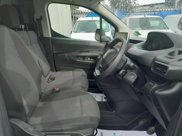 2019 Peugeot Partner 1000 1.5 Bluehdi 100 Professional Van (NY19HRM) Image 21