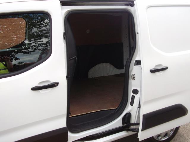 2019 Peugeot Partner 1000 1.5 Bluehdi 100 Professional Van EURO 6 (NY19LWC) Image 41