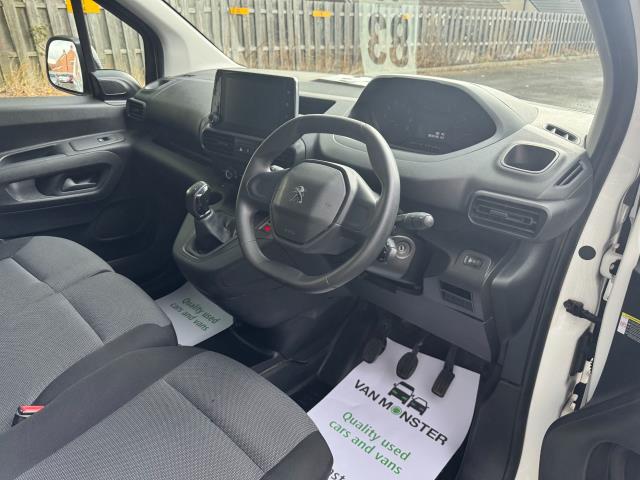 2019 Peugeot Partner 950 1.5 Bluehdi 100 Professional Van (NY19OKK) Image 19