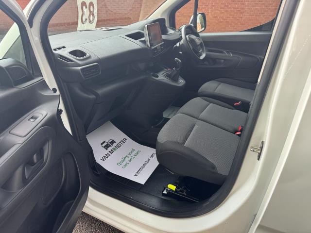 2019 Peugeot Partner 950 1.5 Bluehdi 100 Professional Van (NY19OKK) Image 27