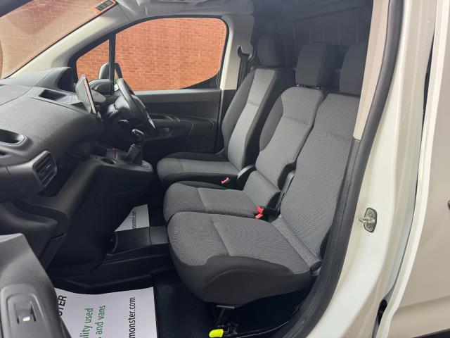 2019 Peugeot Partner 950 1.5 Bluehdi 100 Professional Van (NY19OKK) Image 30