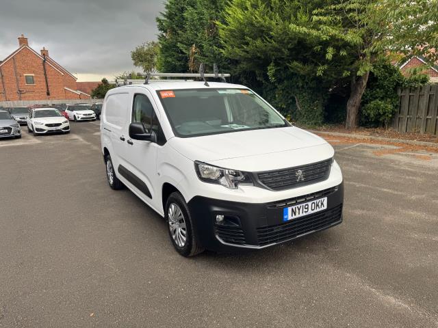 2019 Peugeot Partner 950 1.5 Bluehdi 100 Professional Van (NY19OKK) Image 2
