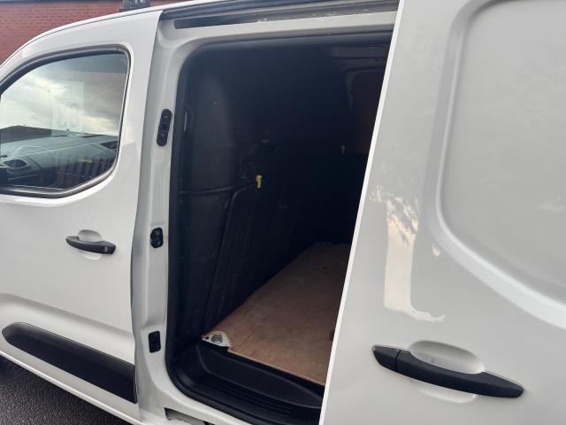 2019 Peugeot Partner 950 1.5 Bluehdi 100 Professional Van (NY19OKK) Image 38