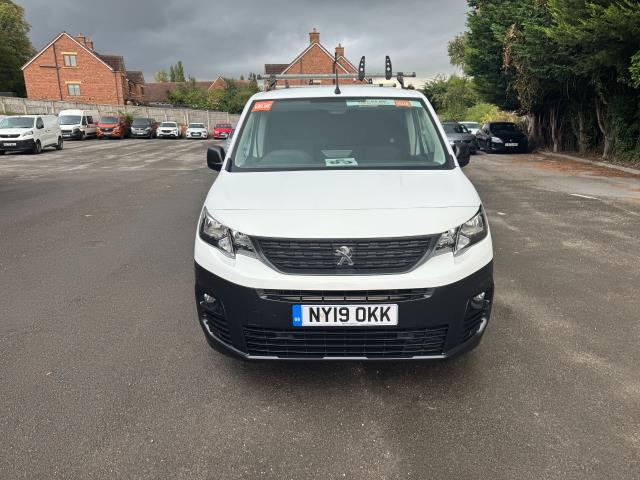 2019 Peugeot Partner 950 1.5 Bluehdi 100 Professional Van (NY19OKK) Image 3