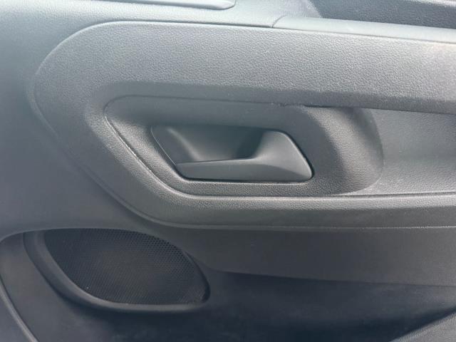 2019 Peugeot Partner 950 1.5 Bluehdi 100 Professional Van (NY19OKK) Image 25