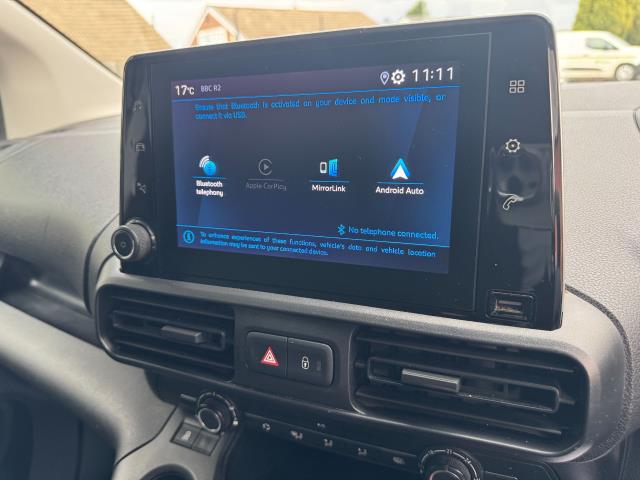 2019 Peugeot Partner 950 1.5 Bluehdi 100 Professional Van (NY19OKK) Image 15