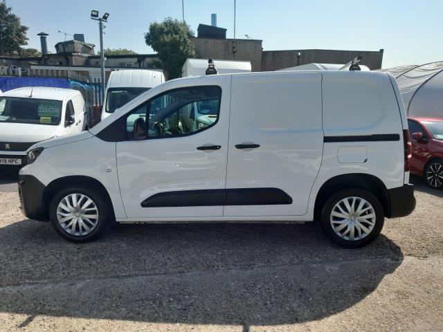 2019 Peugeot Partner 1000 1.5 Bluehdi 100 Professional Van (NY19OPT) Image 6